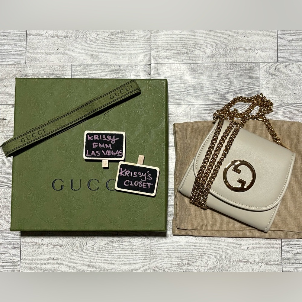 New in Box Gucci Blondie Card Case Wallet on Gold Chain